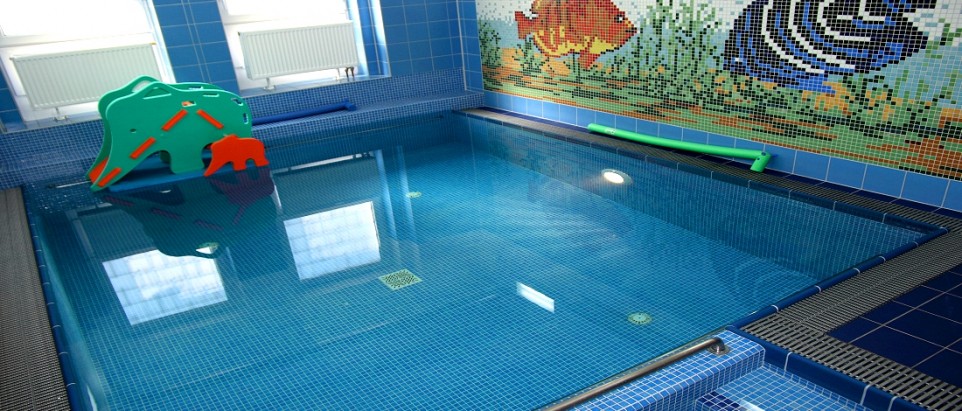Betonový bazén, obklad Buchtal / mozaika Ezarr